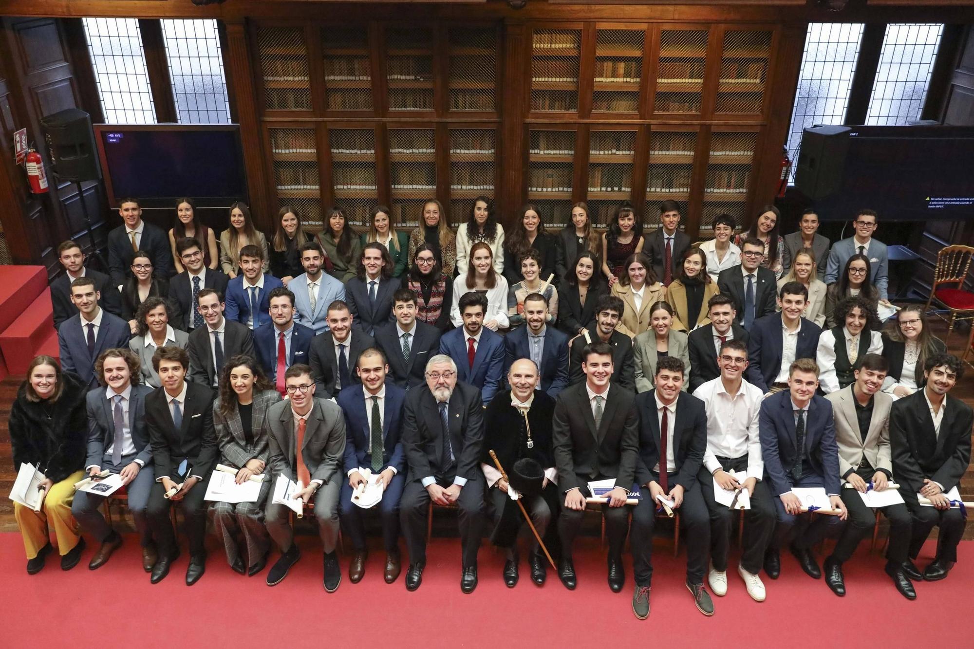 En imágenes: Así fue la entrega de premios a los mejores expedientes de la Universidad de Oviedo 2024