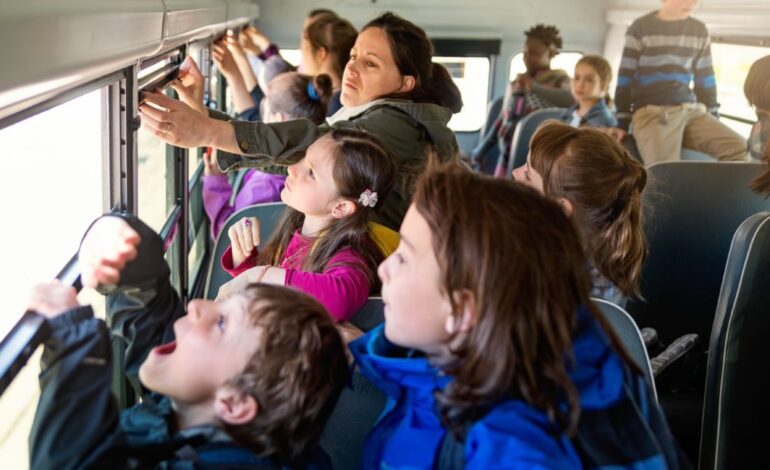 La DGT controlará el estado de los autobuses escolares y vigilará a los conductores