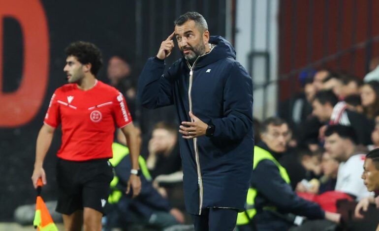 Diego Martínez: «En la primera charla les pedí a los jugadores que no volvieran a mirar la clasificación»