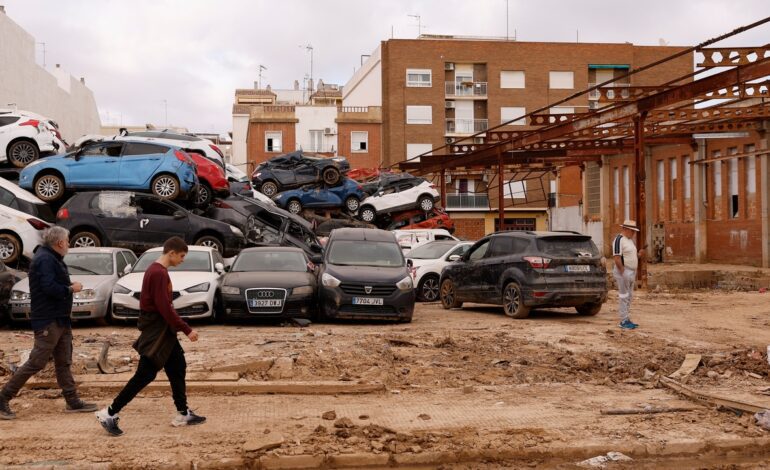 Un mes después del paso de la DANA, las ayudas llegan con cuentagotas