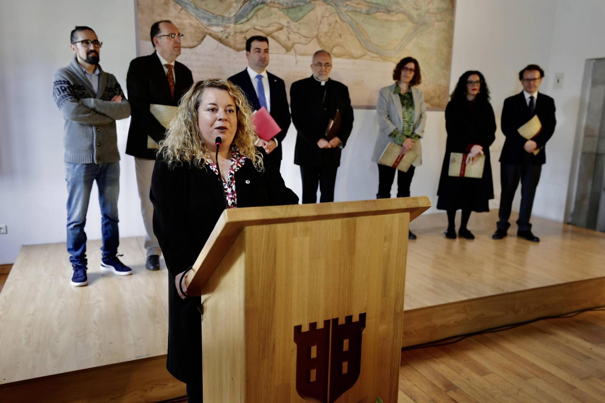 Exposición del documento fundacional del monasterio de San Salvador de Cornellana