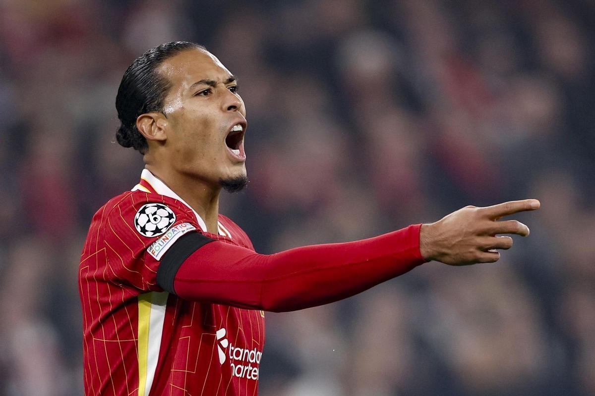 Virgil Van Dijk es el líder de la defensa del Liverpool.