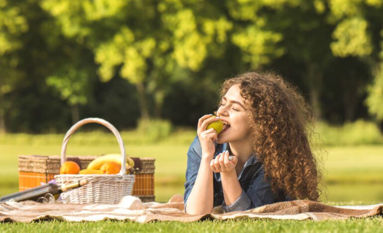 Comer más del 45% de calorías diarias después de las cinco de la tarde altera los niveles de glucosa