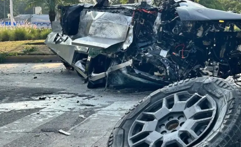 Cybertruck sufre tremendo accidente y Elon Musk se enorgullece