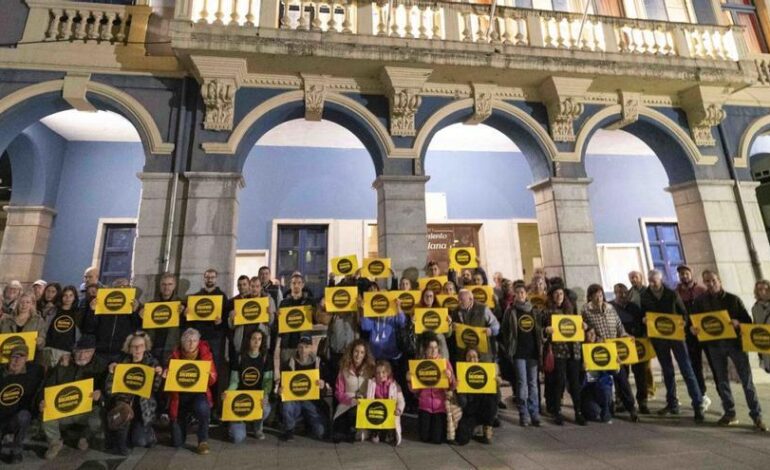 PSOE e IU se enfrentan en la Junta a cuenta de los sondeos en Peñamayor