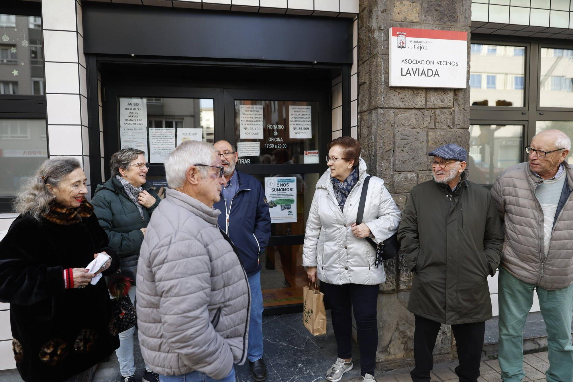 EN FOTOS: De barrios a parroquias, un recorrido por las necesidades de Laviada