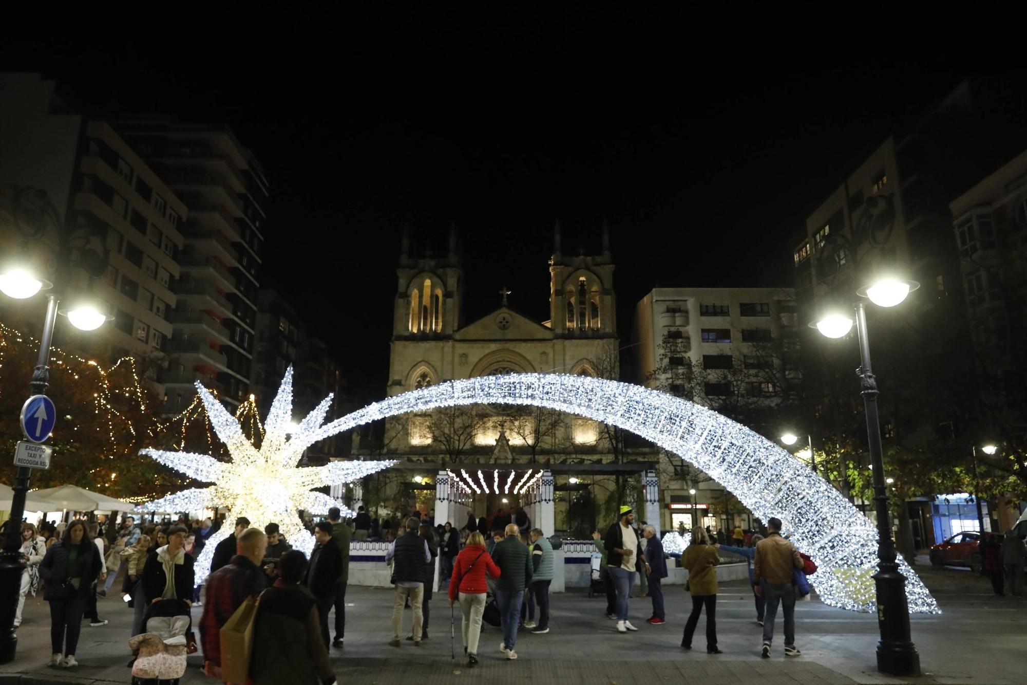 Así fue el encendido del alumbrado navideño de Gijón