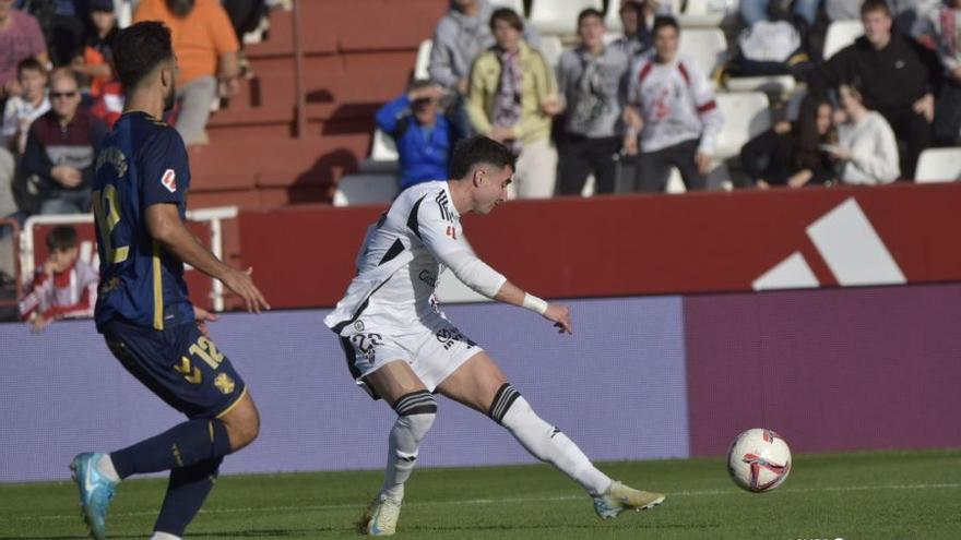 Resumen, goles y highlights del Albacete 2-1 Tenerife de la jornada 16 de LaLiga Hypermotion