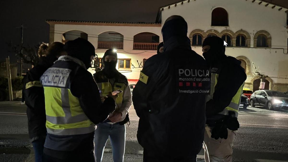 Macrooperativo policial contra el tráfico de personas, de drogas y el blanqueo en Barcelona