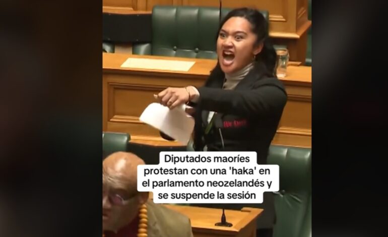 Diputados neozelandeses protestan en el Parlamento por sus derechos bailando ‘haka’