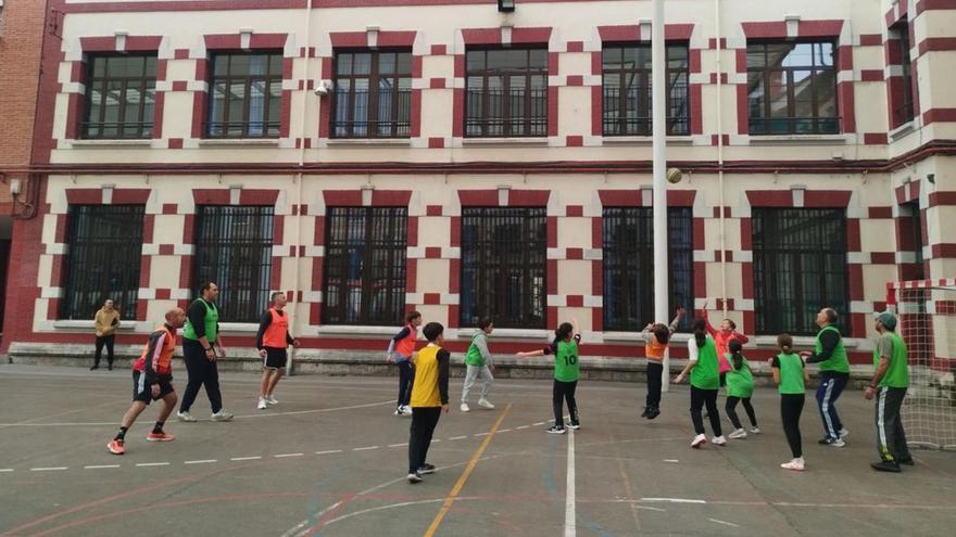 Jornada de convivencia deportiva en el Liceo Mierense