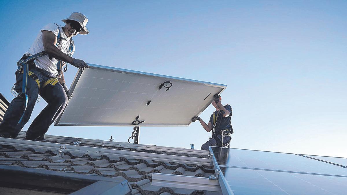 El fabricante de placas solares Solideo ultima un ERE con 67 despidos, la mayoría en Sant Quirze y Sant Cugat