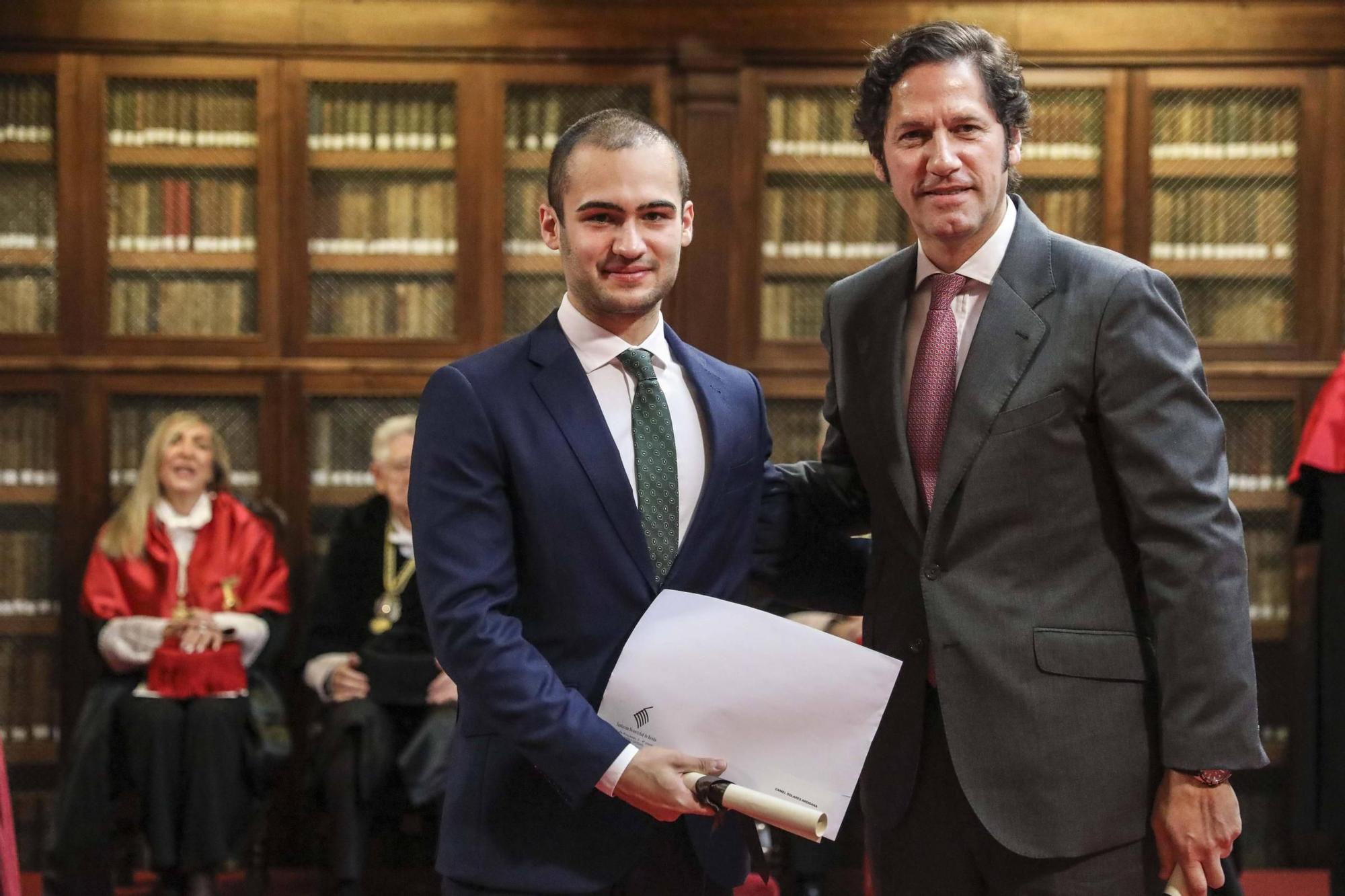 En imágenes: Así fue la entrega de premios a los mejores expedientes de la Universidad de Oviedo 2024