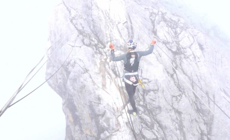 Fernanda Maciel, la más rápida en subir y bajar el monte Carstensz, el más alto de Oceanía