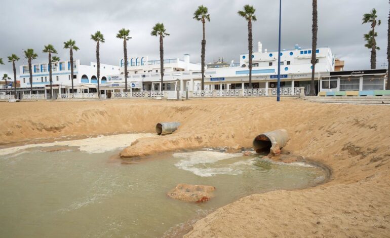 Lluvias y tormentas eléctricas en Huelva causan inundaciones en Punta Umbría y Cartaya