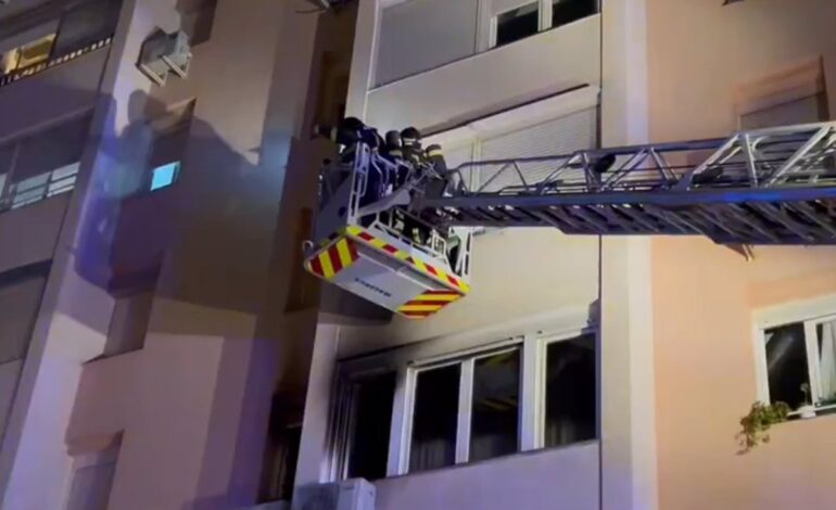 Al menos ocho heridos por el incendio en una vivienda en Carabanchel