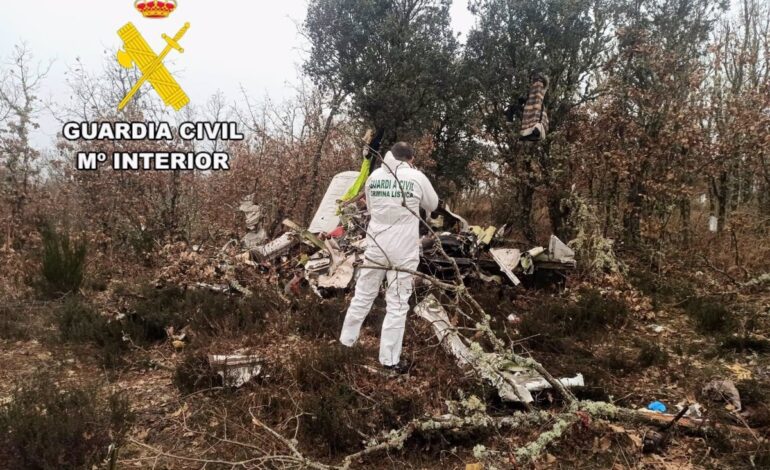 Recuperan los cuerpos de los fallecidos en el accidente de avioneta de León