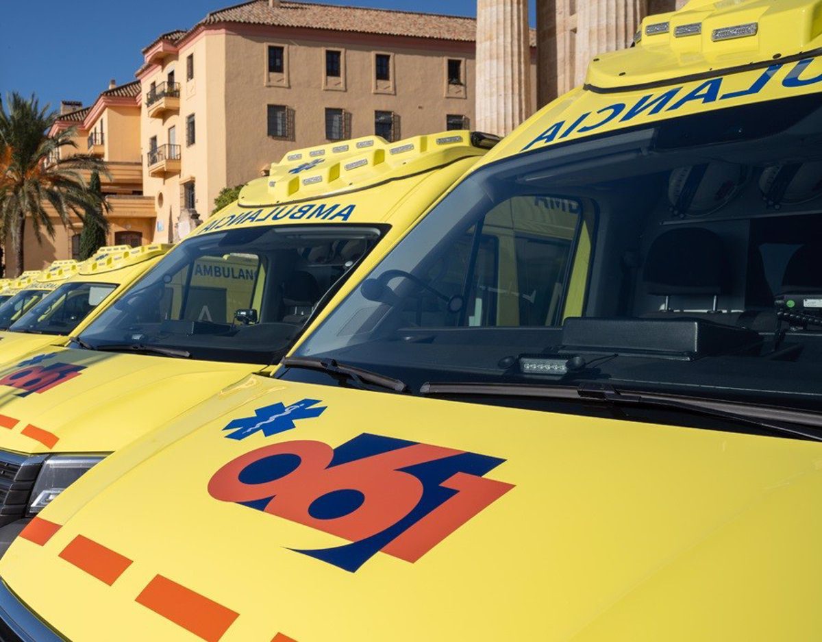 Cuatro evacuados al hospital tras volcar un vehículo en Pizarra (Málaga)