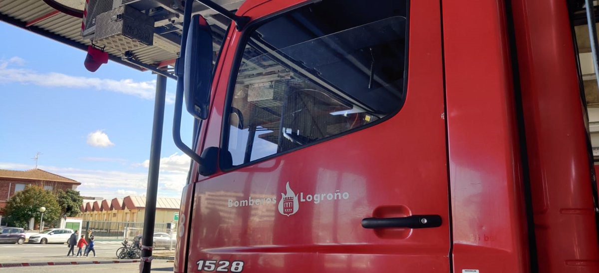 Sofocado, sin heridos, un incendio en la cocina de una vivienda de la calle Carmen Medrano de Logroño