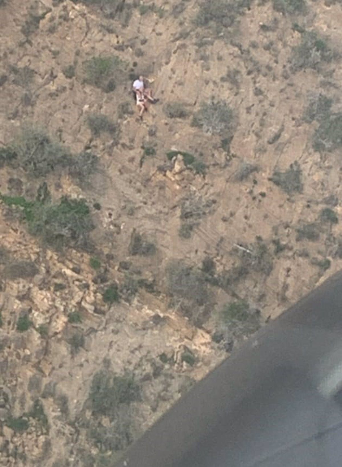 Rescatan por aire a dos senderistas en el Cabezo Gordo (Torre Pacheco)