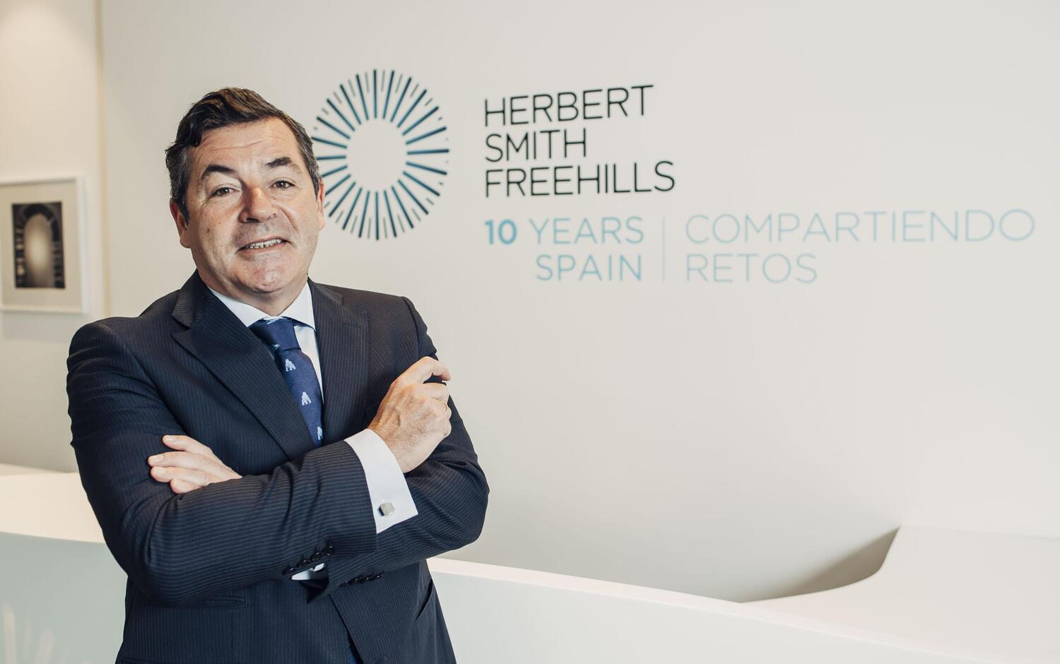 Herbert Smith y Kramer Levin se fusionan para crear una potencia legal global