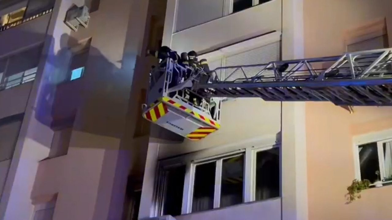 Al menos ocho heridos por el incendio en una vivienda en Carabanchel, Madrid