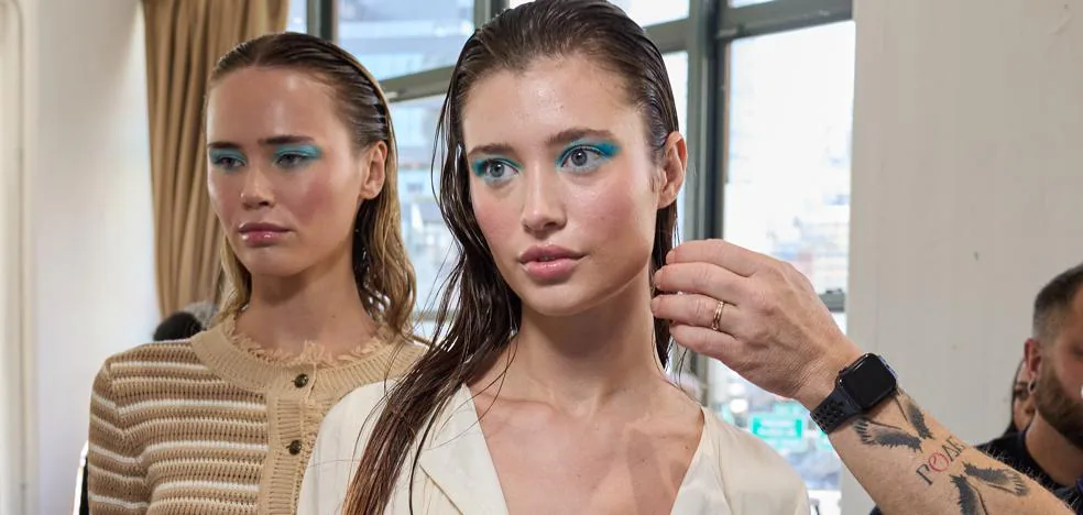 Por qué lavar el pelo sin champú y sólo con agua es malo para el cabello