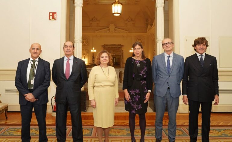 El Colegio de Registradores suministrará información mercantil al Banco de España