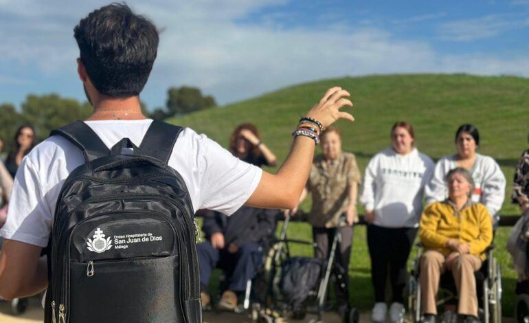 Mayores de Antequera se convierten en guías para jóvenes estudiantes