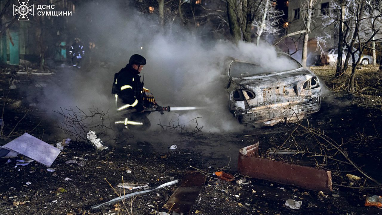 Al menos 11 muertos tras el ataque de Rusia a un edificio residencial en Ucrania