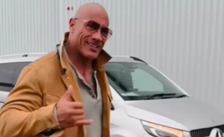 El monovolumen ‘made in Vitoria’ en el que viaja Dwayne Johnson, alias The Rock