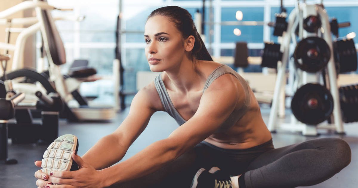 el ejercicio fácil de Pilates para aprender a respirar mejor, corregir la postura y fortalecer el core