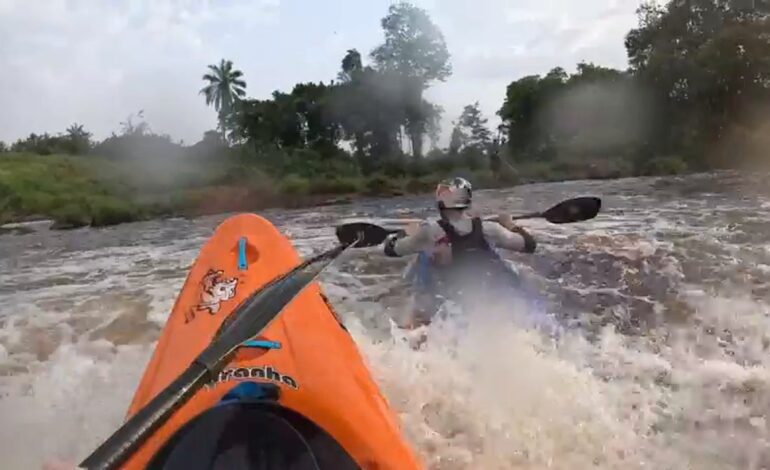 La nueva aventura de los kayakistas Adrian Mattern y Dane Jackson en el corazón de África