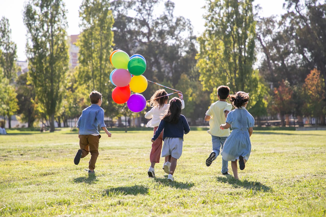 Dar clase en la naturaleza ayuda a niños con problemas de salud mental