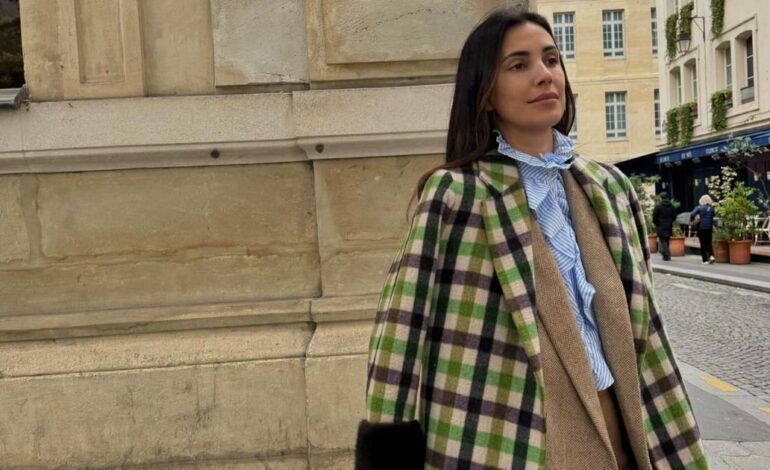 Sassa de Osma y la hija de Carolina de Mónaco sorprenden con su estrecha amistad en París (y con sus looks al más puro estilo parisino)