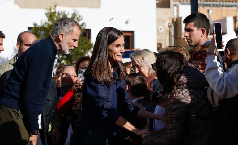 Las diferencias en la visita de los Reyes tras su primera visita y esta última a Valencia tras el paso de la DANA