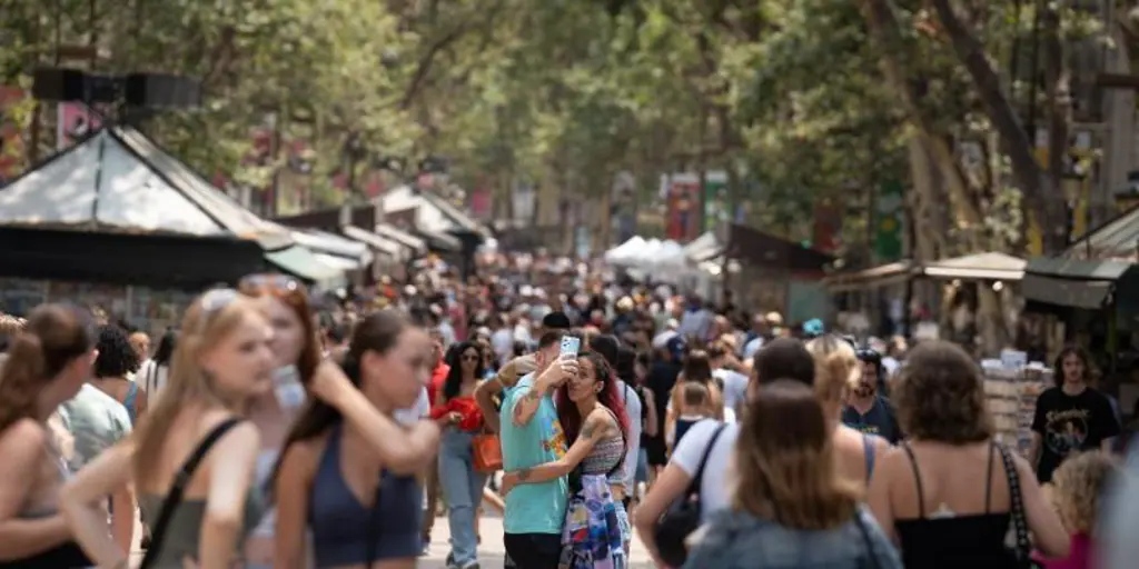 España recibió 91,5 millones de pasajeros internacionales hasta octubre, según Turespaña