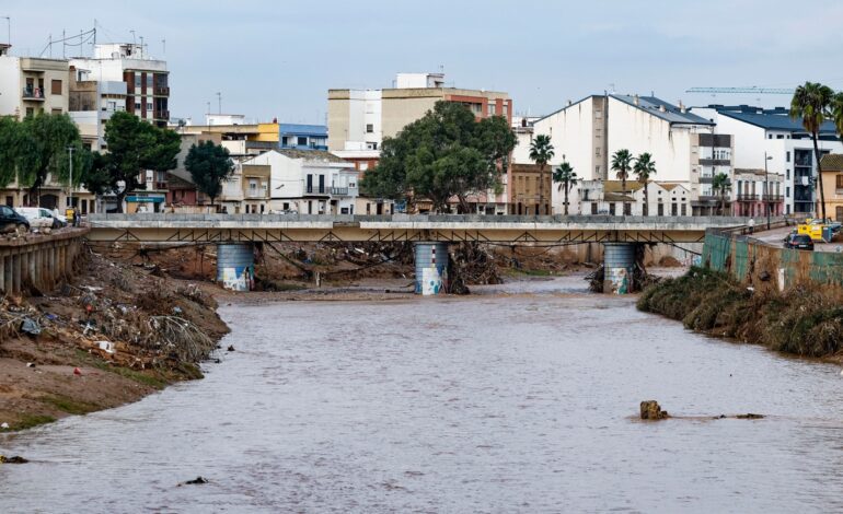 Se desactivan los avisos por la segunda DANA en Valencia mientras se retoman las labores de búsqueda de desaparecidos