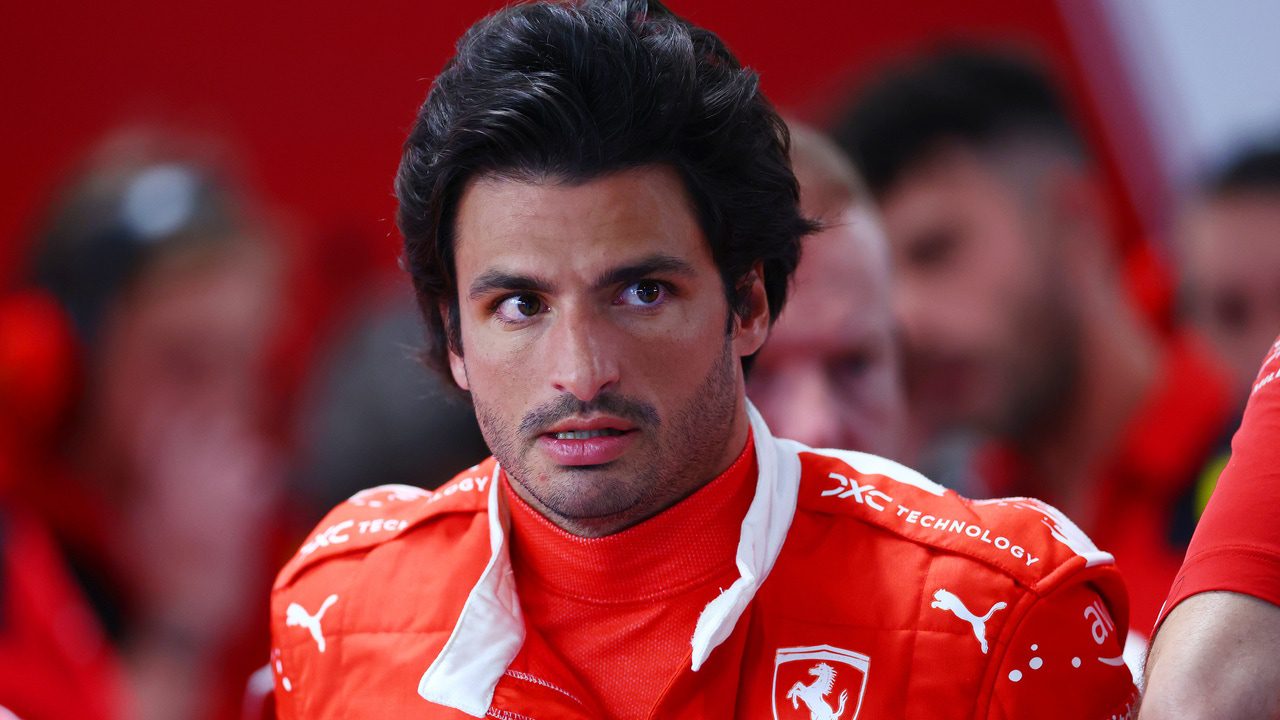 Carlos Sainz recuerda su «enfado» al enterarse del fichaje de Hamilton por Ferrari