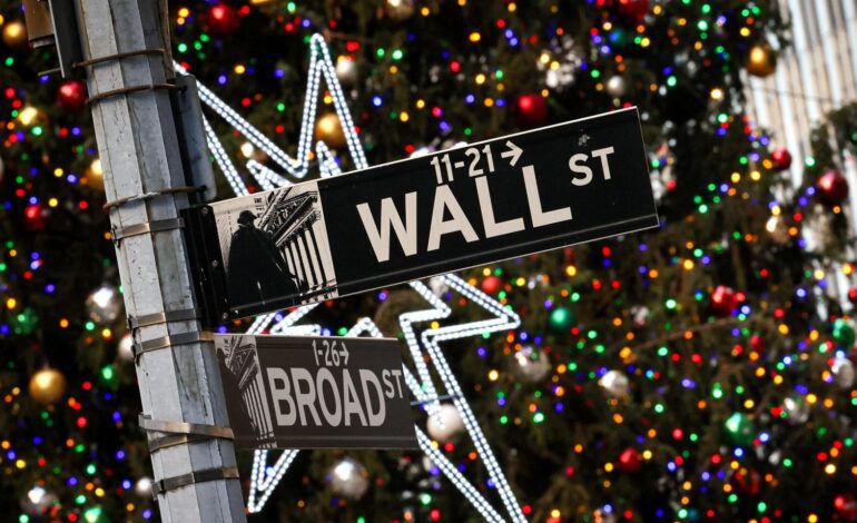 Wall Street vuelve con pérdidas moderadas en pleno descenso de la actividad por Navidad