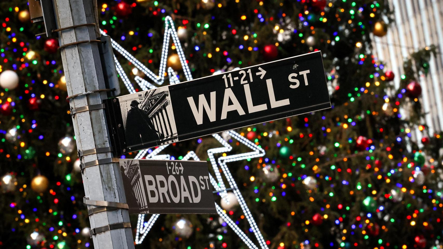 Wall Street vuelve con pérdidas moderadas en pleno descenso de la actividad por Navidad