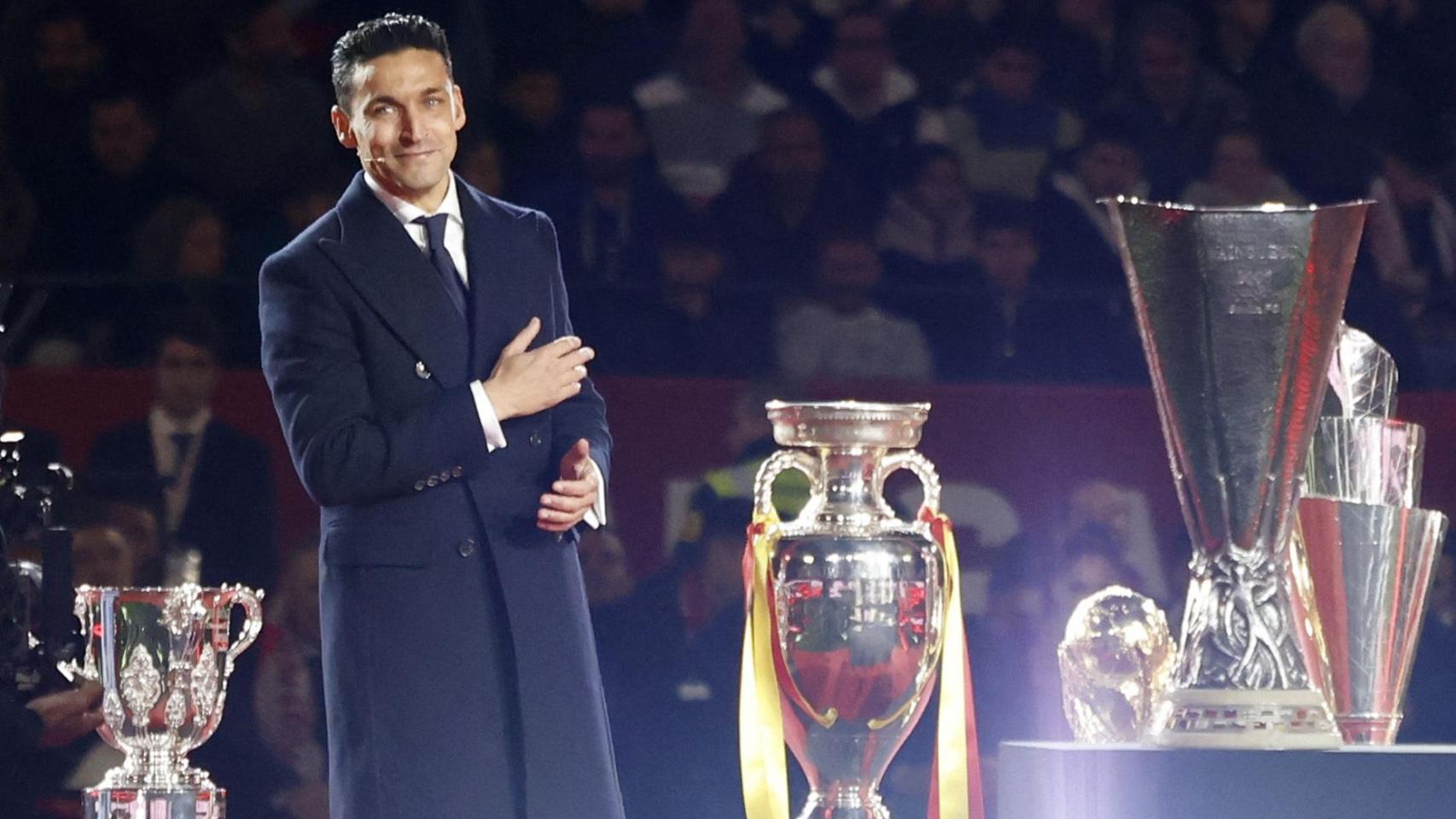 el homenaje del Sevilla a Jesús Navas en el último adiós en su carrera deportiva