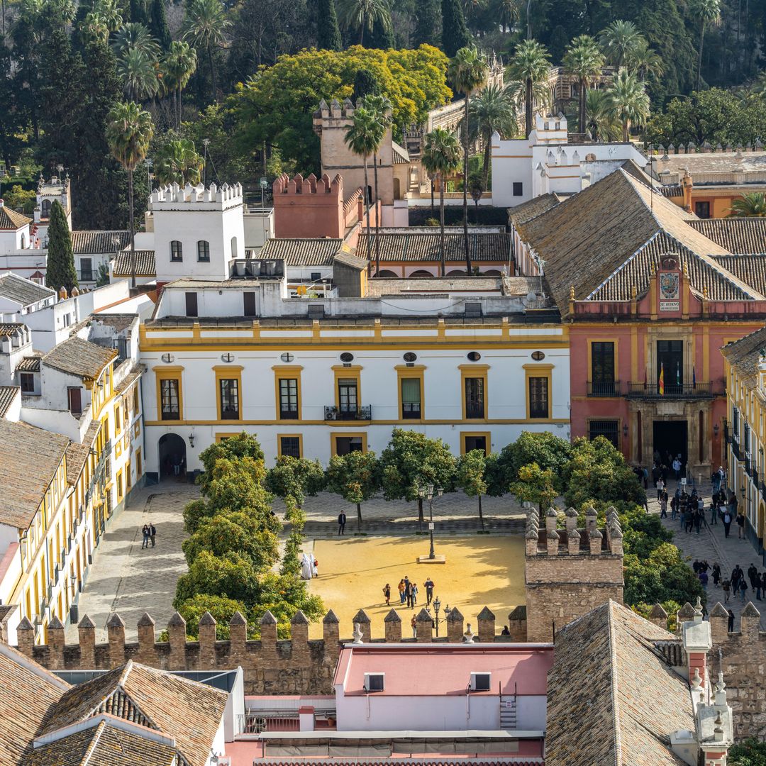 Patio de Banderas, junto al Real Alcázar de Sevilla