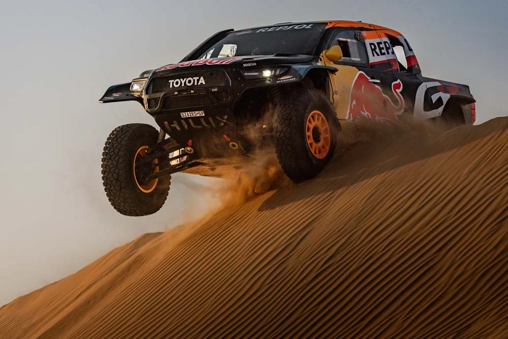 Toyota GAZOO Racing calienta motores de cara al Dakar