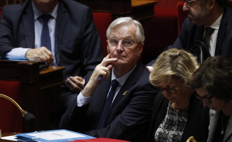 debate, votación y última hora de Barnier, Le Pen y Macron