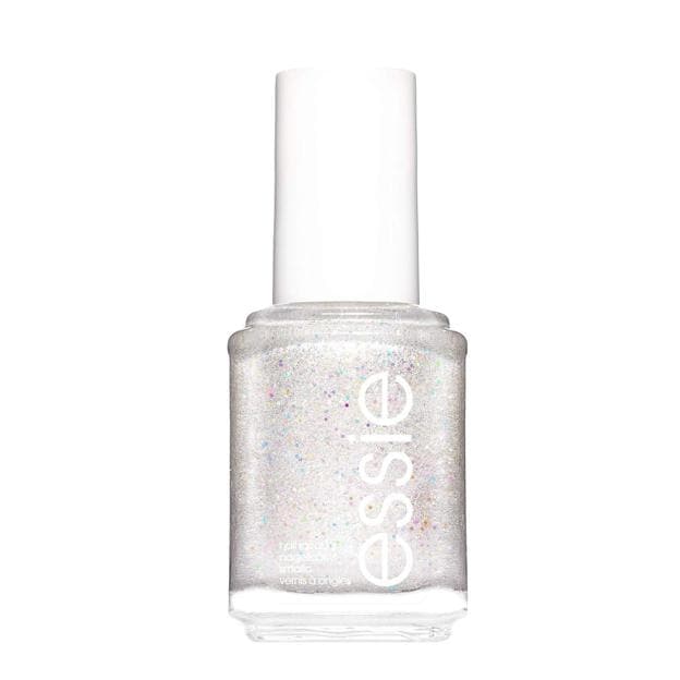 Esmalte de uñas en el tono 668 Let It Bow de Essie. Precio: 9,99€