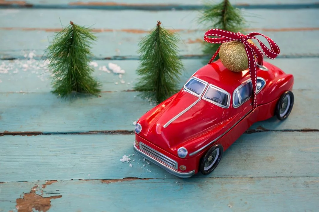 La multa por poner cuernos a tu coche cuando llega la Navidad