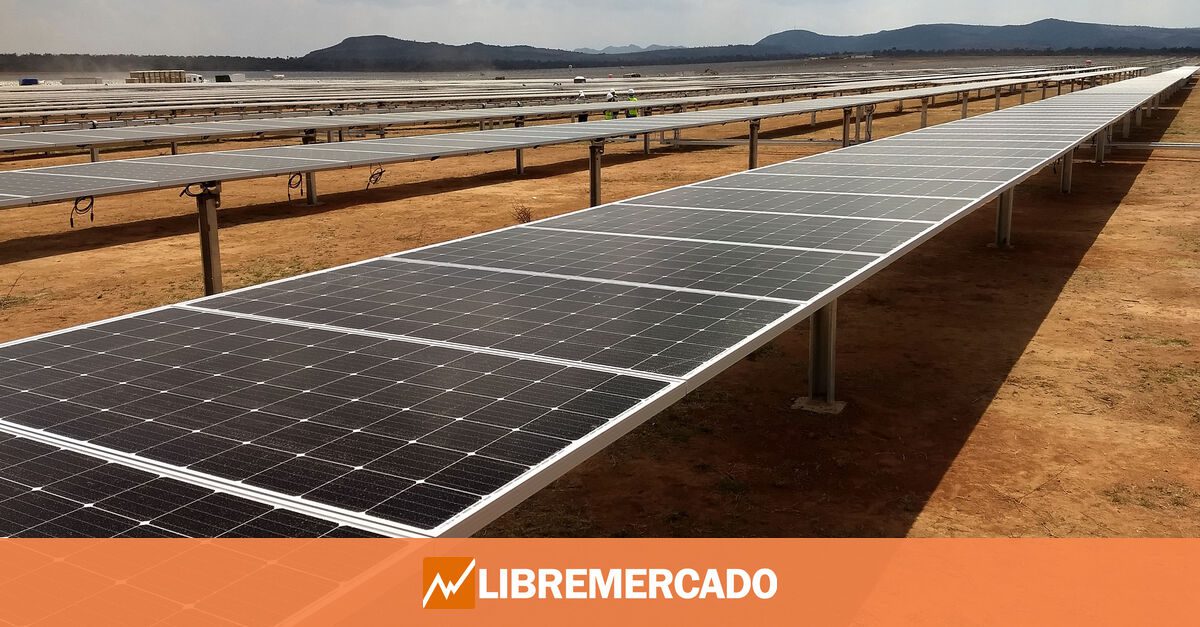 La energética estatal China Three Gorges compra la macroplanta solar Mula en Murcia