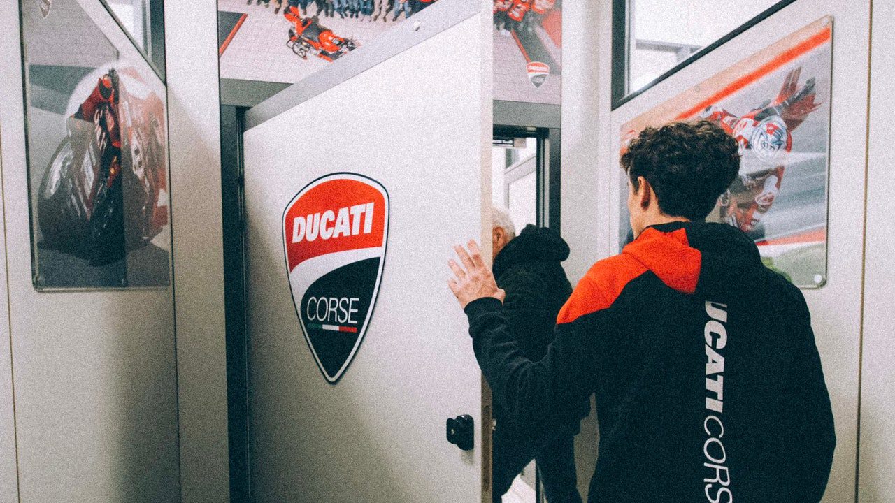 Primera toma de contacto de Marc Márquez con la fábrica de Ducati