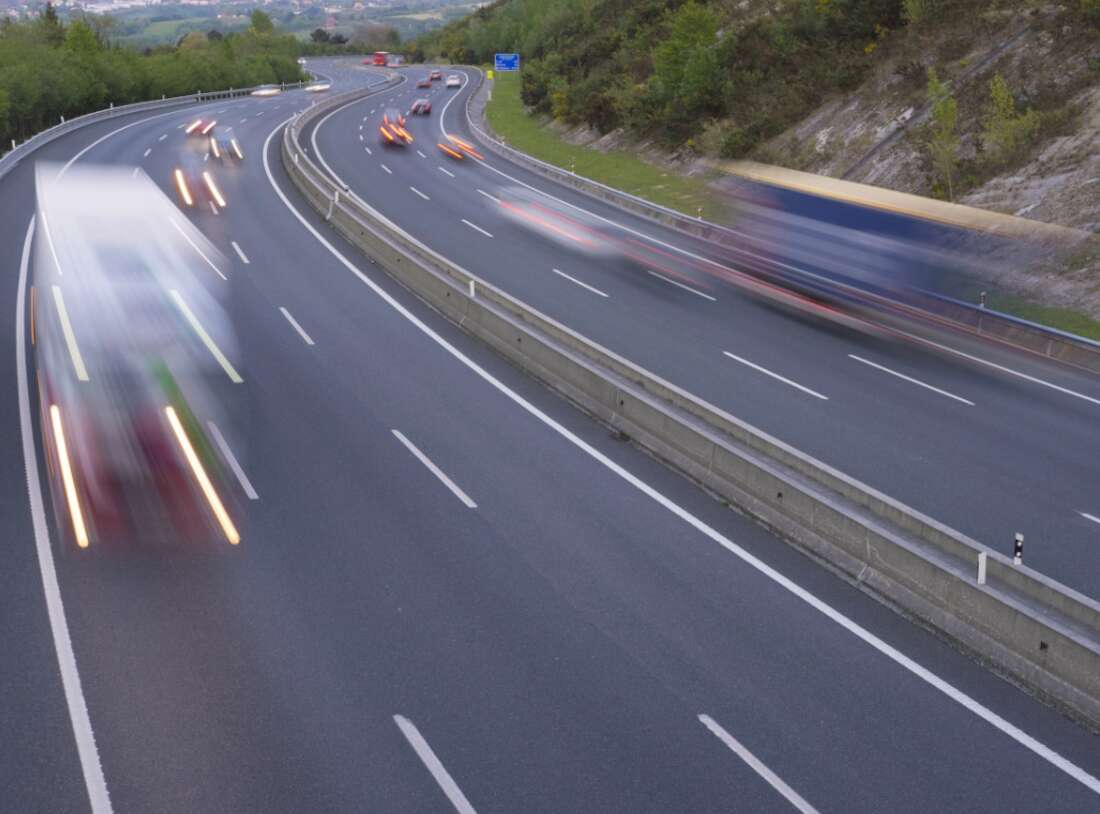 Una carretera, en una foto del DGT.